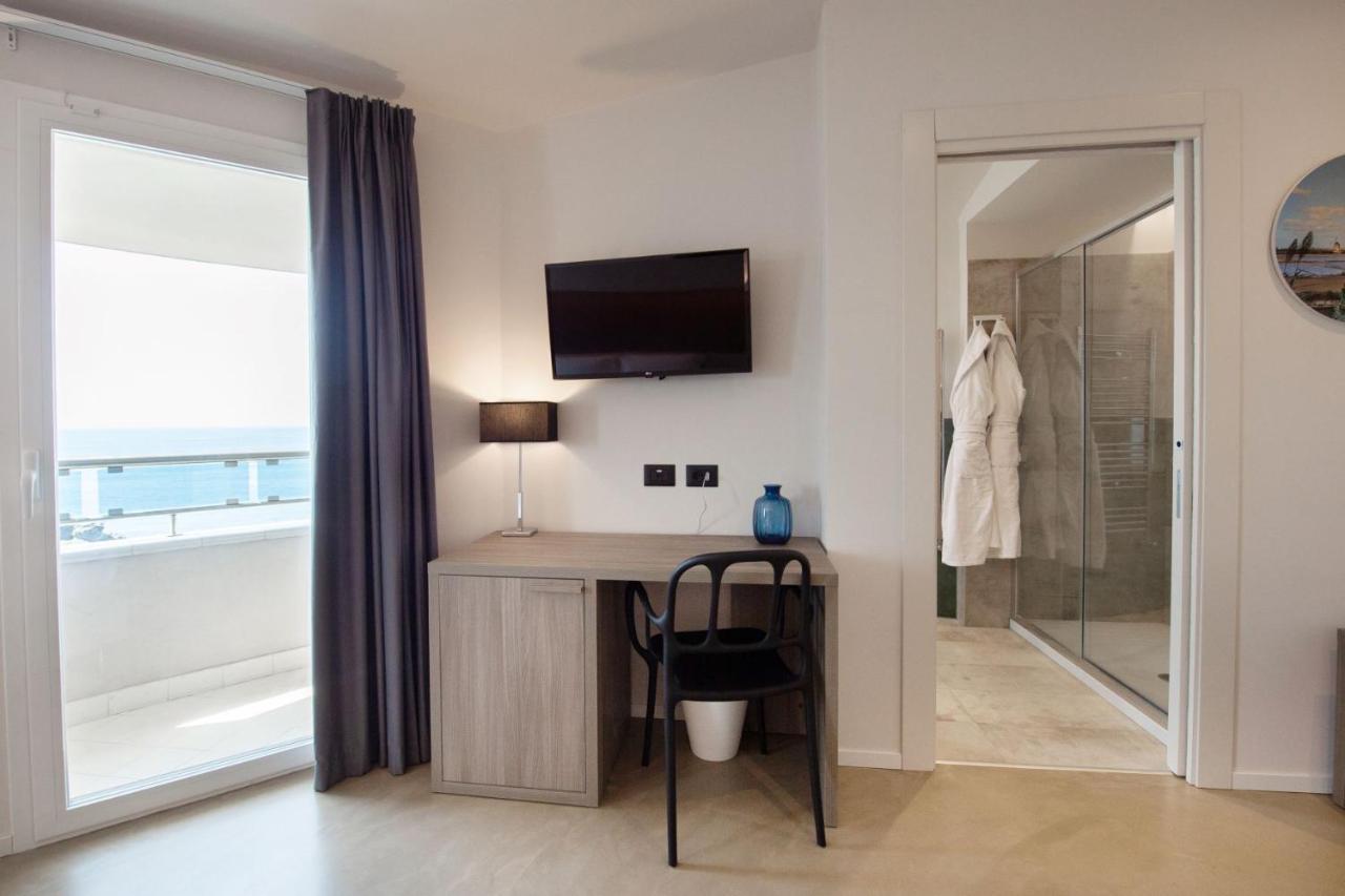 Grand Hotel Faraglioni Aci Trezza Exterior foto